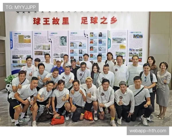 2022年世界杯最佳阵容揭晓,明星球员汇聚展现足球魅力与传奇。 2022年世界杯最佳阵容揭晓,明星球员汇聚展现足球魅力与传奇。